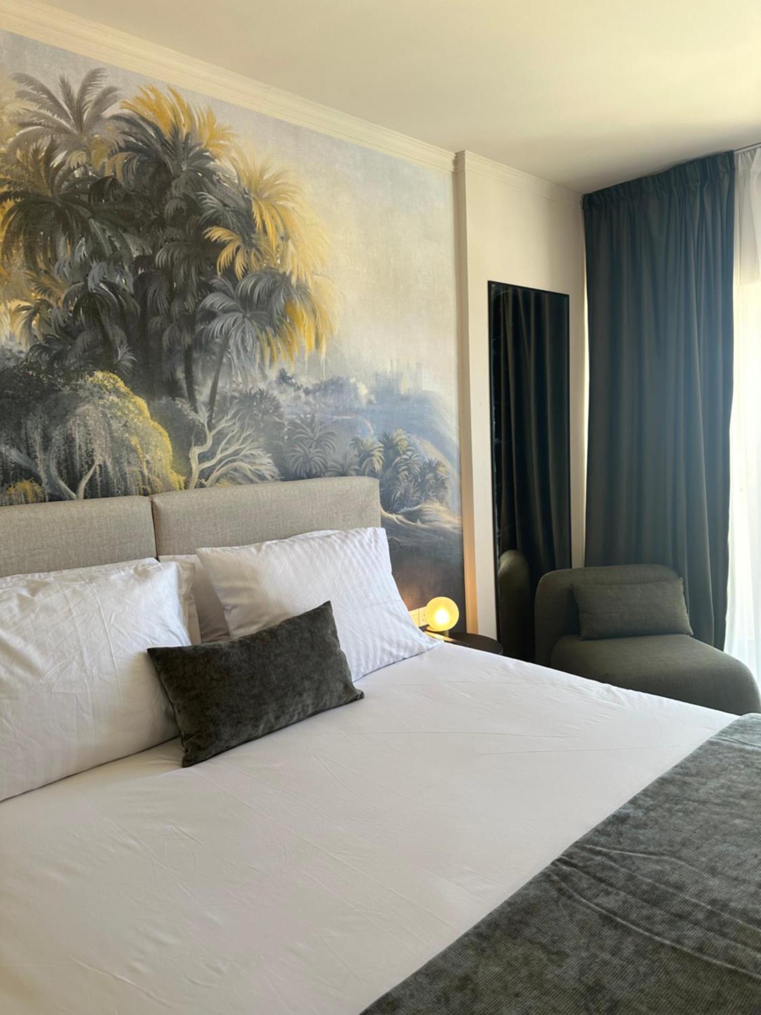 Cali Resort & Spa Designed For Adults By Louis Hotels Пея Екстериор снимка
