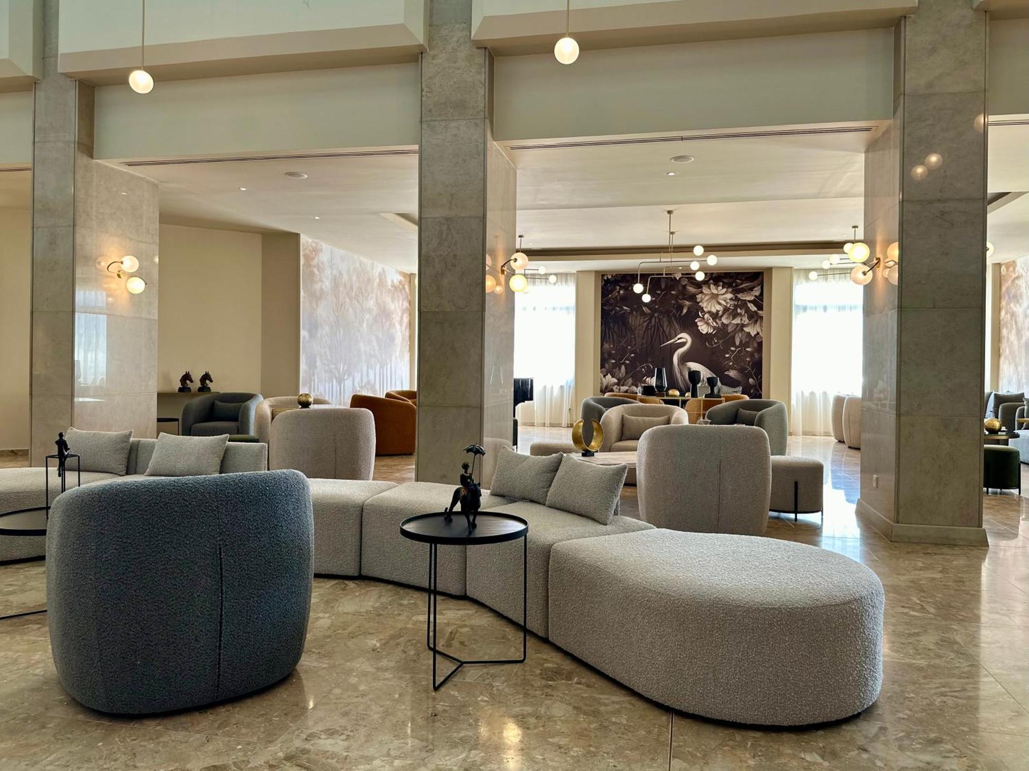 Cali Resort & Spa Designed For Adults By Louis Hotels Пея Екстериор снимка