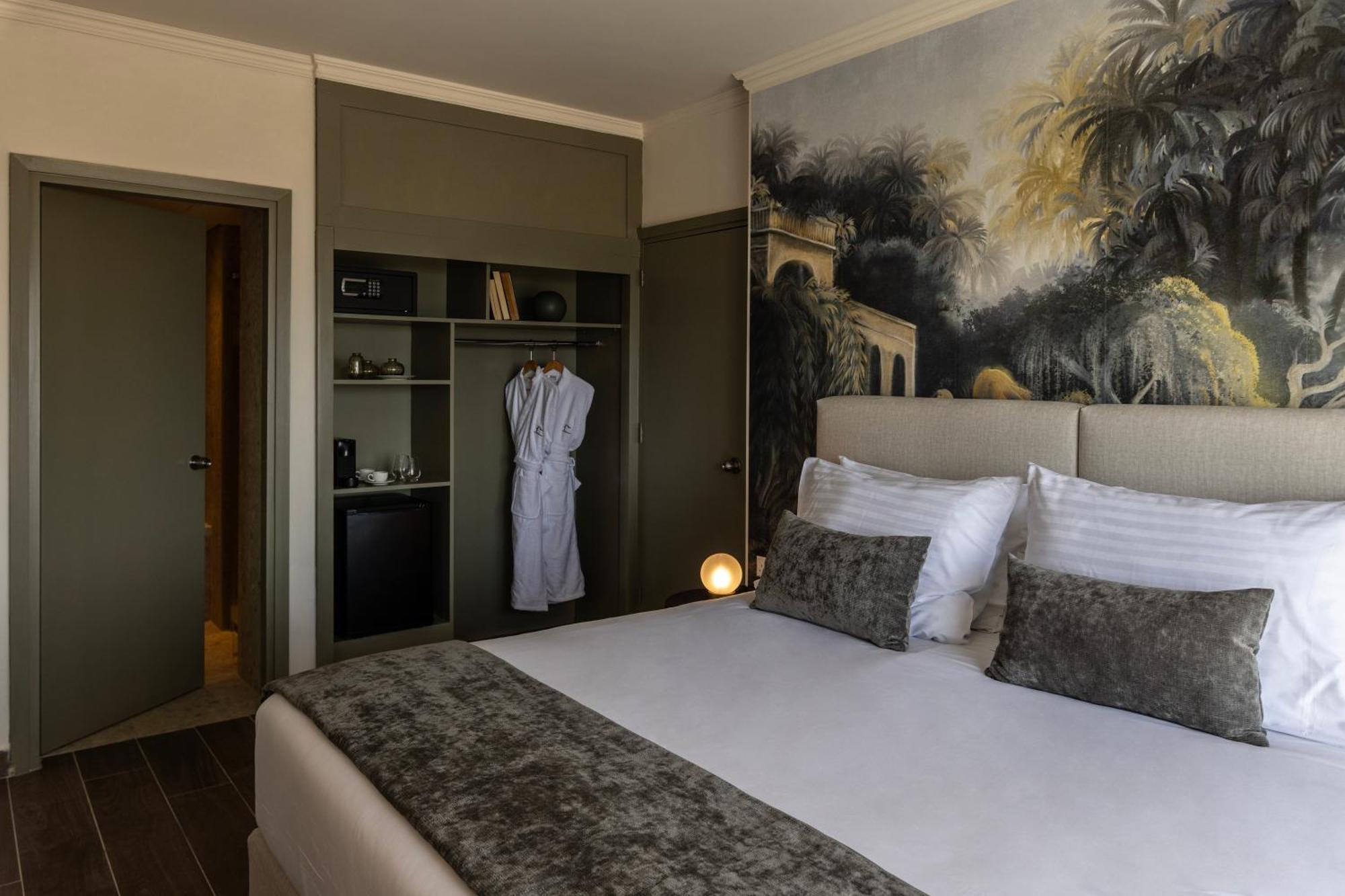 Cali Resort & Spa Designed For Adults By Louis Hotels Пея Екстериор снимка