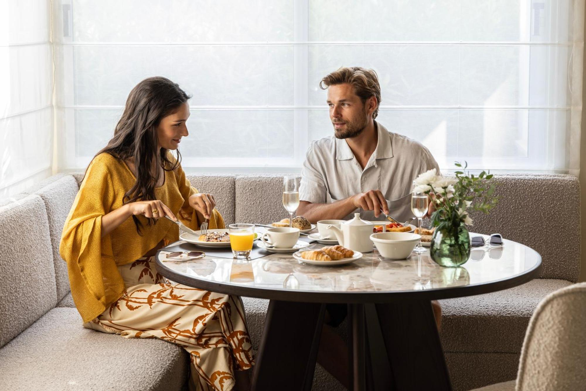 Cali Resort & Spa Designed For Adults By Louis Hotels Пея Екстериор снимка